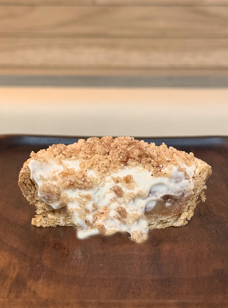 Apple Crumble Lava Tart