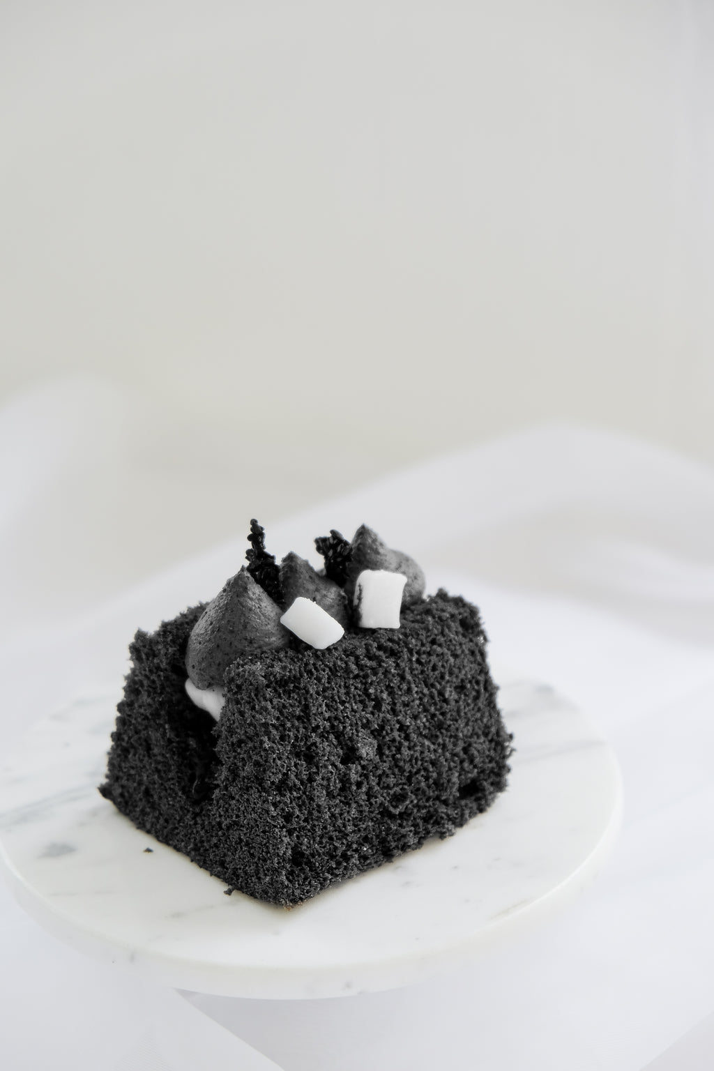 Black Sesame & Coconut Milk Cake Recipe by Hiroko Liston - Cookpad