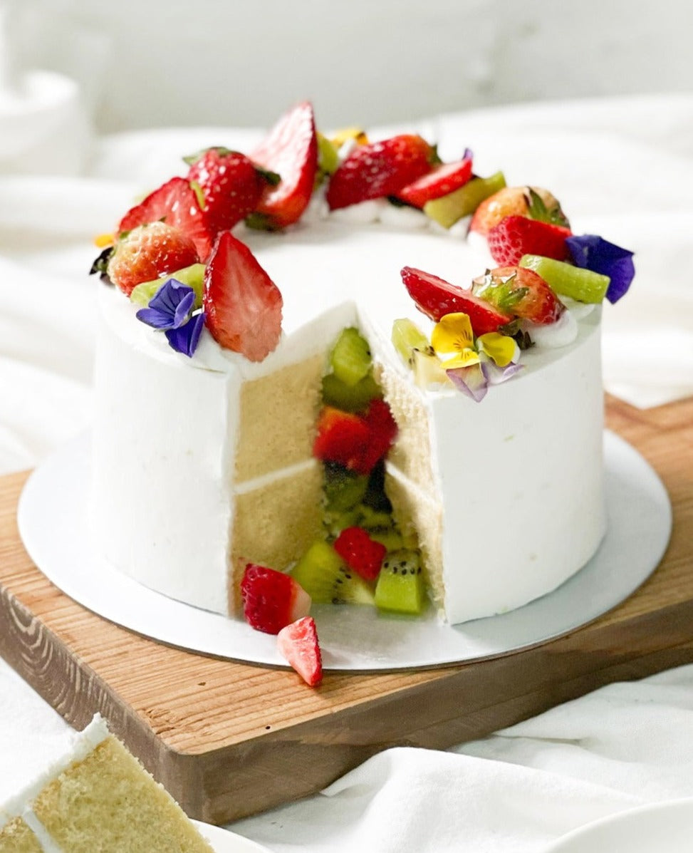 Order Online Wonderful Kiwi Cake in DLF 2 Gurgaon| Anytimecake |